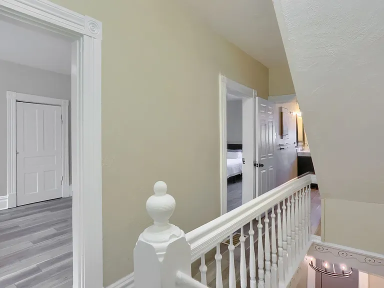 513 Grace St — Photo 26
