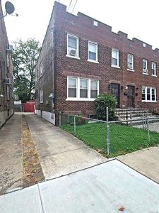 173-36 105th Avenue, Jamaica, NY, 11433