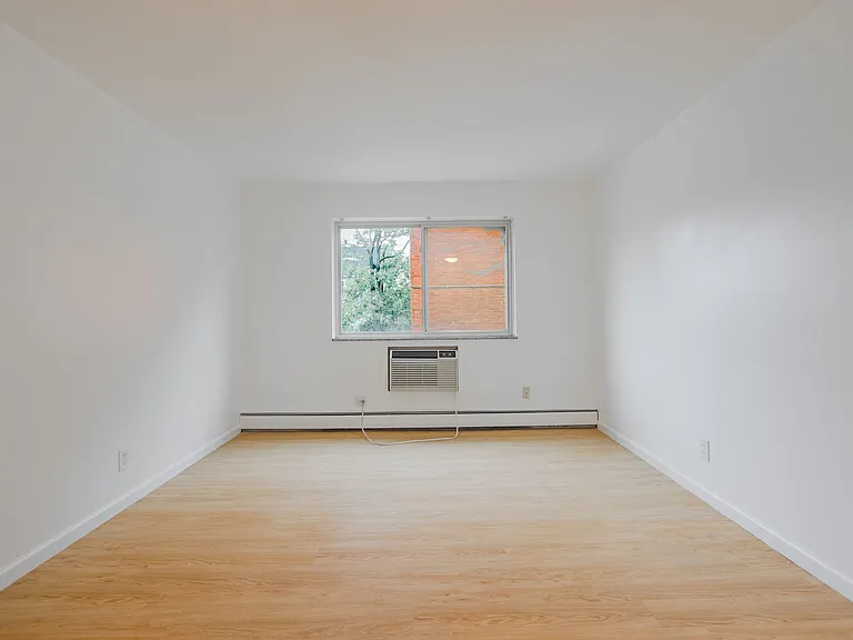 18235 Detroit Ave — Photo 6