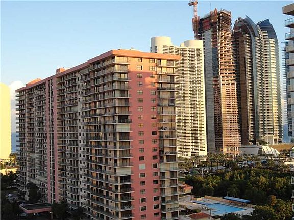 4th image of 231 174th St APT 1612