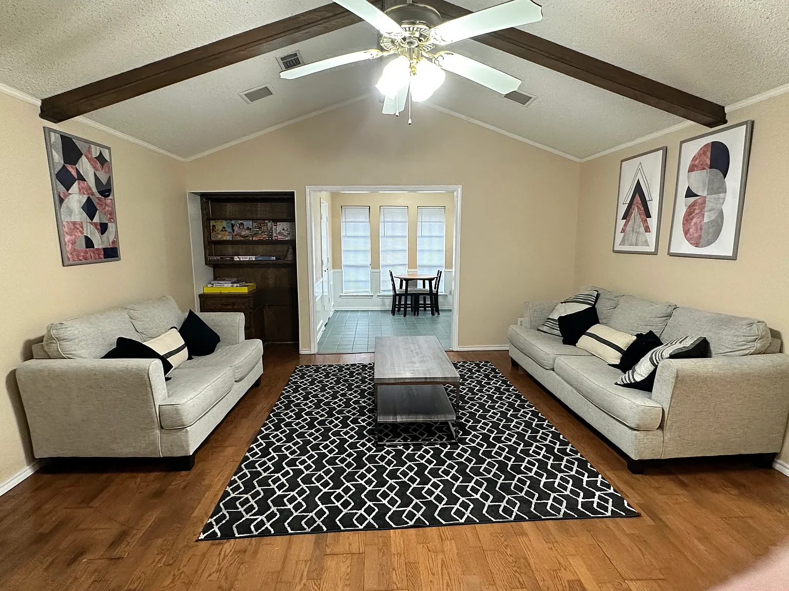 3 bed, 1865 sqft, $4,200 — Photo 3