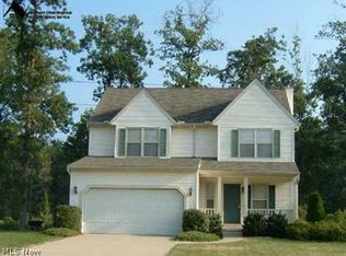 6226 Oak Tree Dr N, Lorain, OH 44053