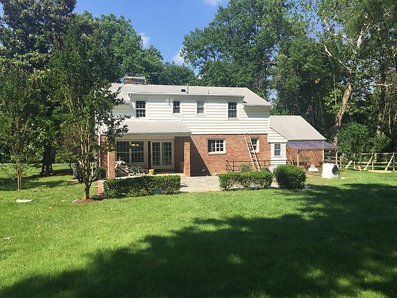 4th image of 4905 Godfrey Ave