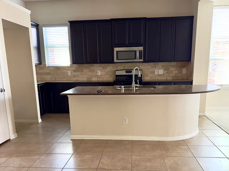 1513 Toucan Dr — Photo 4