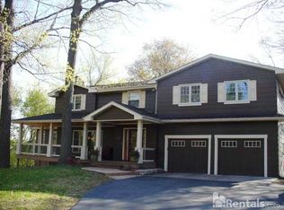 410 Vinewood Ln N, Plymouth, MN 55441