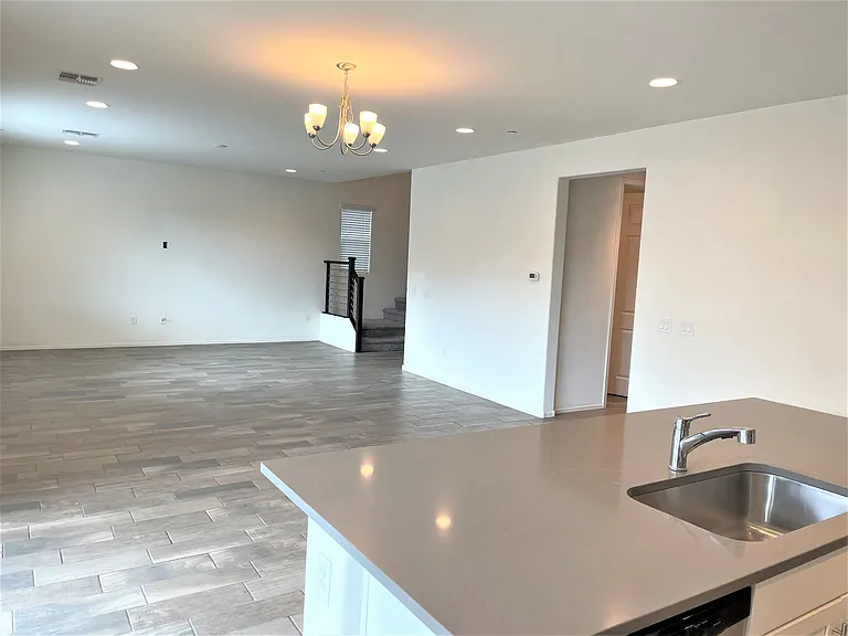 9450 N Andrina Dr — Photo 8