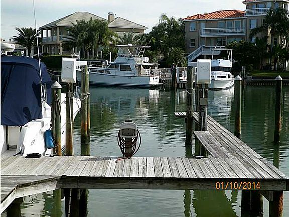 5th image of 521 Pinellas Bayway #207