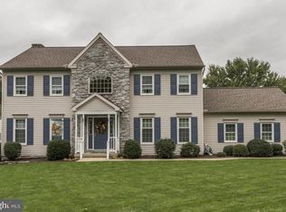 2822 Millers Run Ln, Lancaster, PA 17601