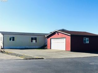 97954 Lucas Ln, Brookings, OR 97415