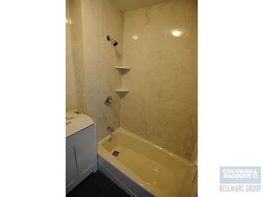 Rented by Aclawrence | media 22