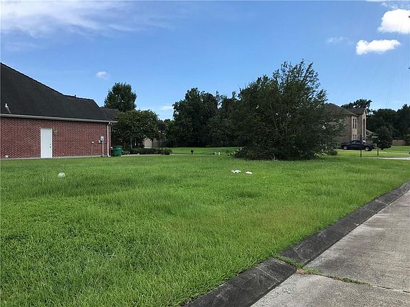 4th image of Oak Dale Dr