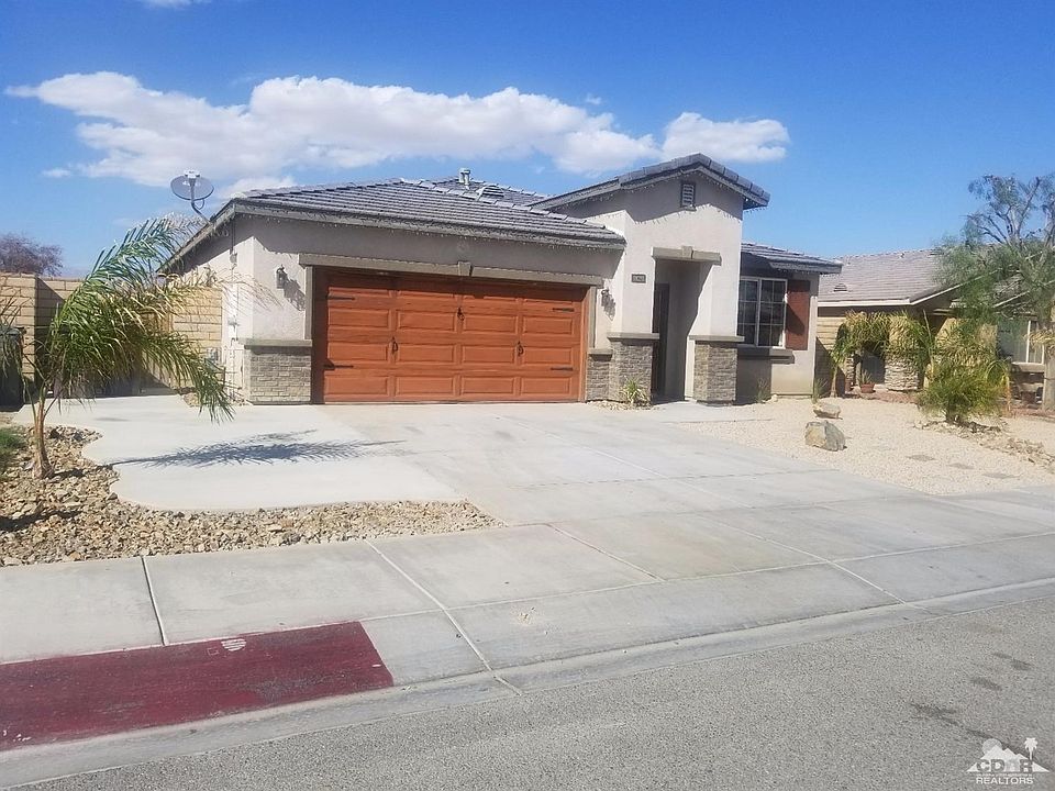 1st image of 85542 Avenida Crystal
