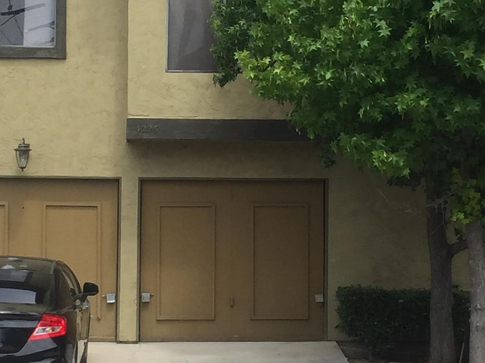 1st image of 4225 Illinois St #6