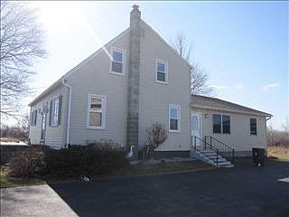2nd image of 475 Kirk Rd
