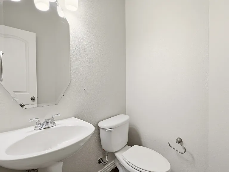 1435 Chase Ln — Photo 25