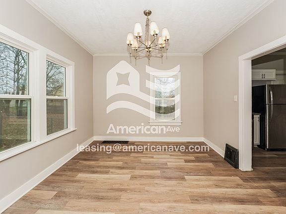 479153_005_dining_room_5.jpg