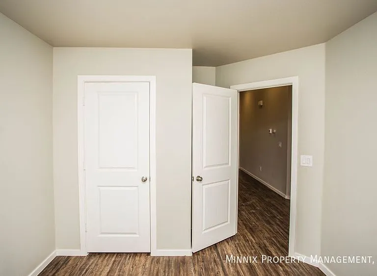 2113 N Jayton Ave #B — Photo 5