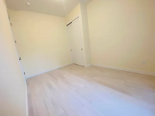 Rented by Aventana | media 14