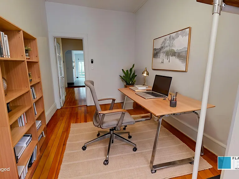 90 Berry St #1R — Photo 4