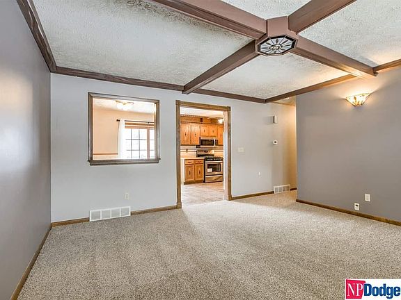 3rd image of 7835 Nina St