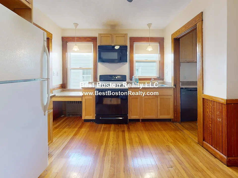14 Irvington Rd