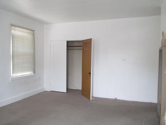 4th image of 325 Elm Ave APT 202