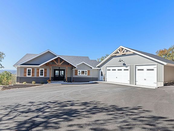 3rd image of 298 Peach Lane