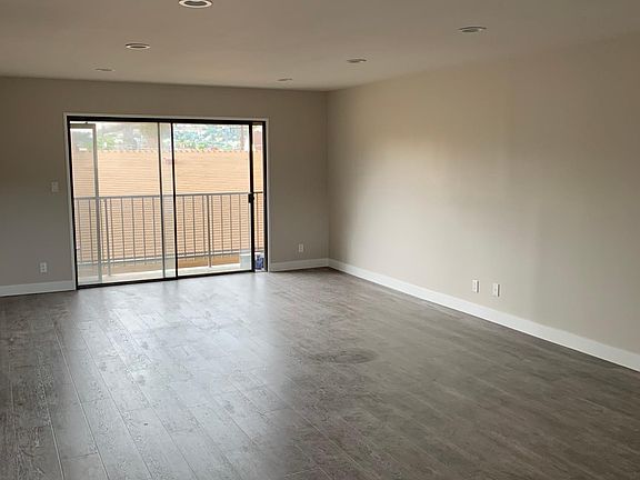 3rd image of 531 E Garfield Ave #2020