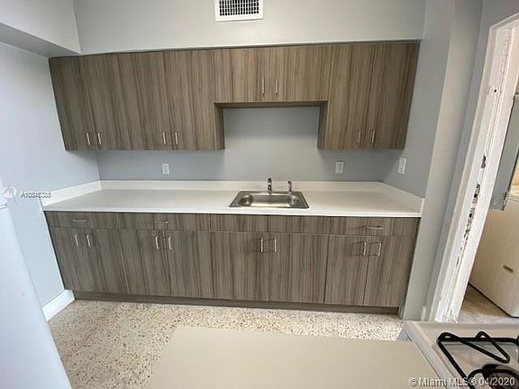 5th image of 807 85th St #807