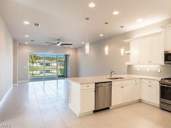 4th image of 28516 Lobos Cir