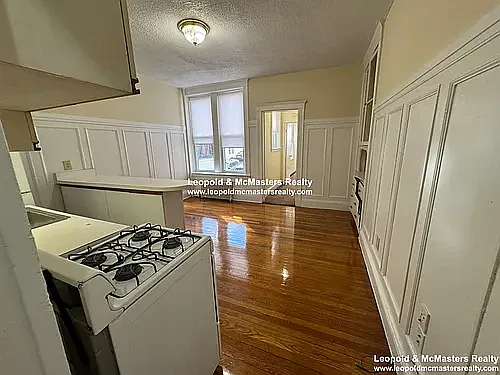 1124 Commonwealth Ave — Photo 60