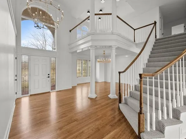 4113 W 150th St, Leawood, KS 66224