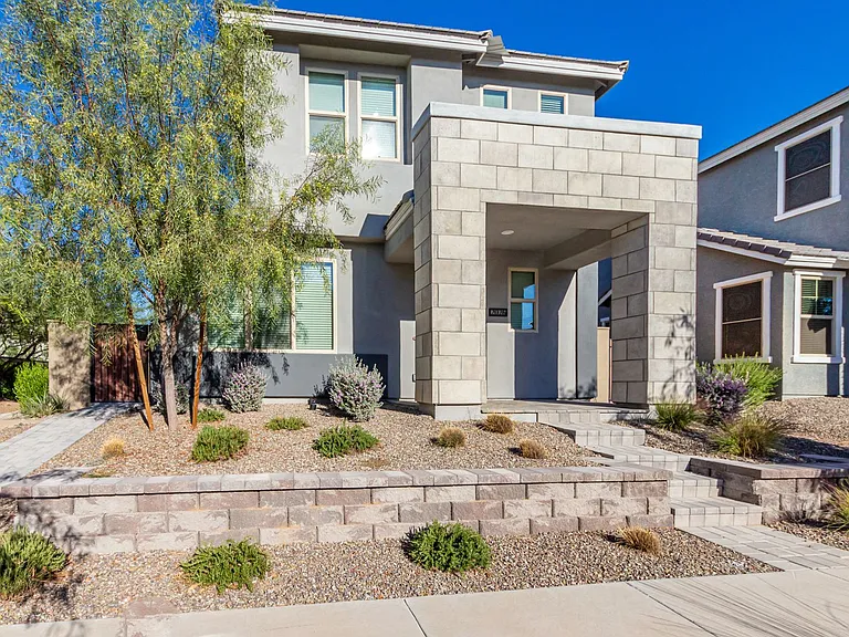 2026 W Desert Hollow Dr — Photo 19