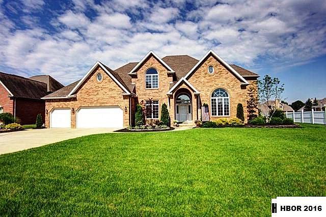 1st image of 212 Wellington Pl