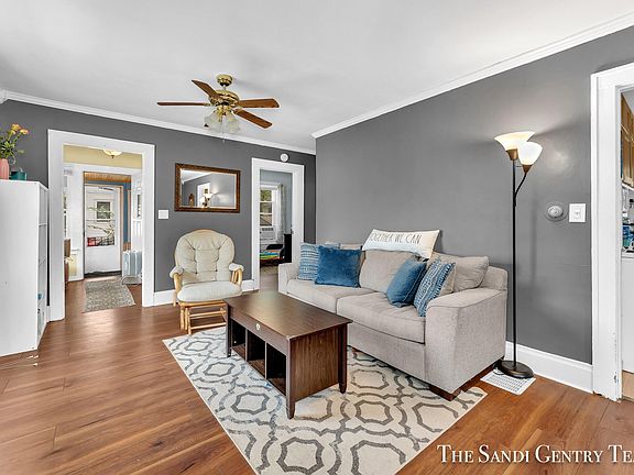 5th image of 1442 Oakgrove St