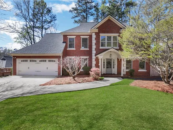 4627 Equestrian Way, Dunwoody, GA 30338