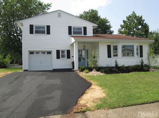 69 Beacon St, Port Reading, NJ 07064