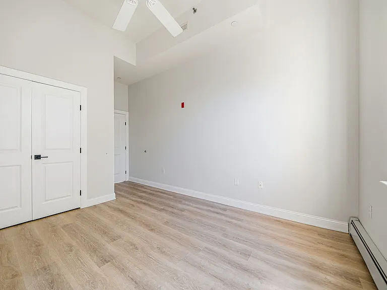 145 Glenwood St #304 — Photo 24