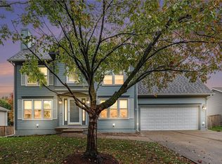 1717 S Patricia Dr, Kearney, MO 64060