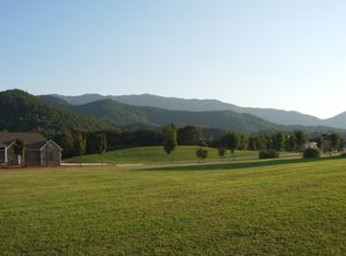 7617 Powder Horn Trl, Townsend, TN 37882