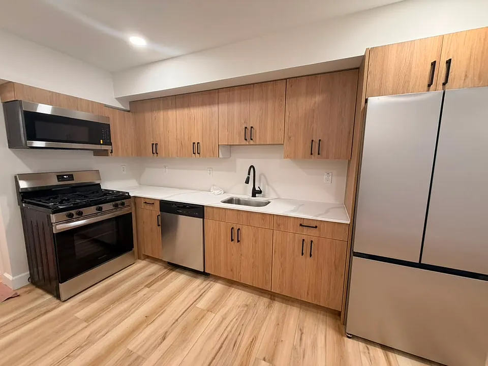 44 Warner St #11B