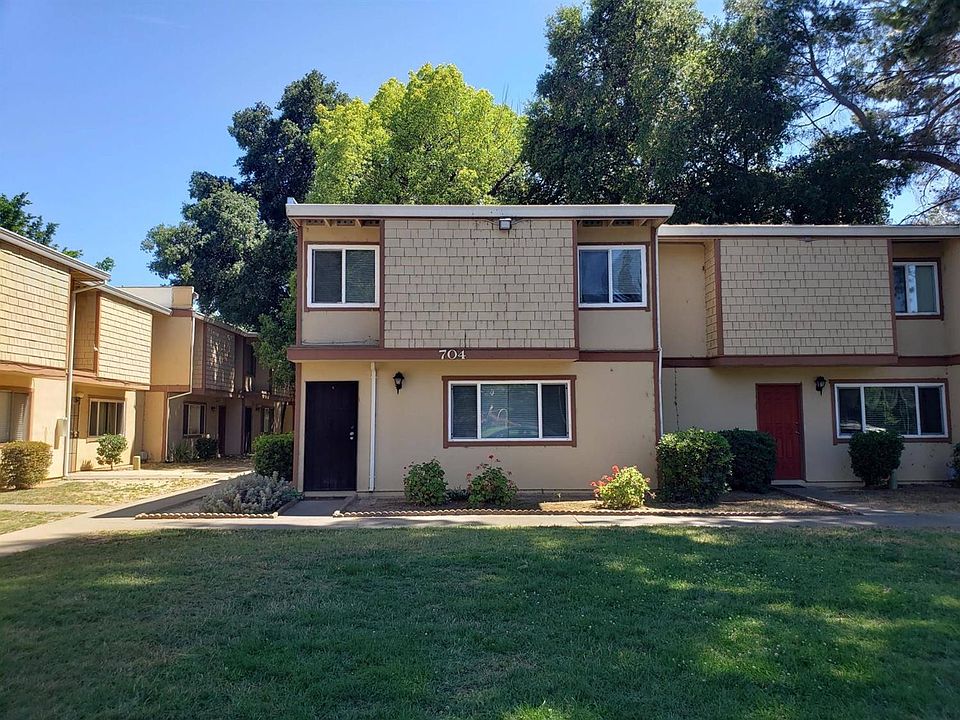 1st image of 704 Northfield Dr APT A