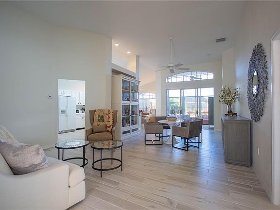 4th image of 214 Moss Ln