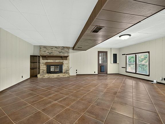 5th image of 107 Whitehall Way