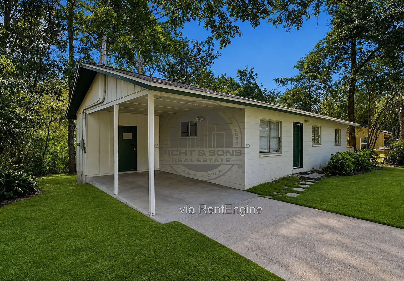 3 bed, 1.0 bath, 864 sqft, $1,350 — Photo 2