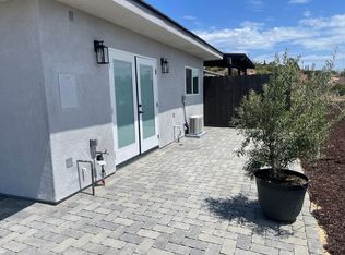 27857 Cougar Pass Rd #B, Escondido, CA 92026