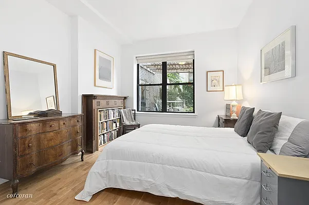 Sold by Corcoran | media 8