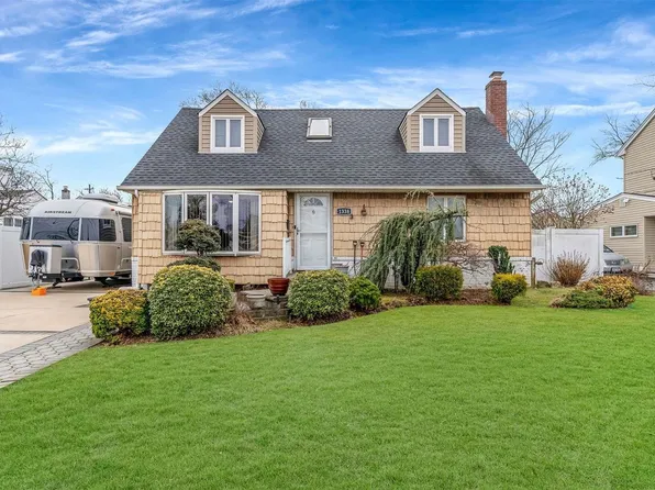 1338 Prospect Avenue, East Meadow, NY 11554