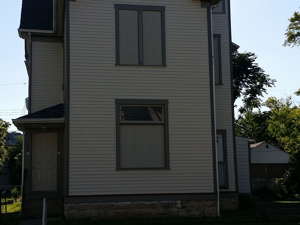 1st image of 141 1/2 S Ogden Ave