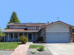 2120 San Antonio Dr, Santa Rosa, CA 95405